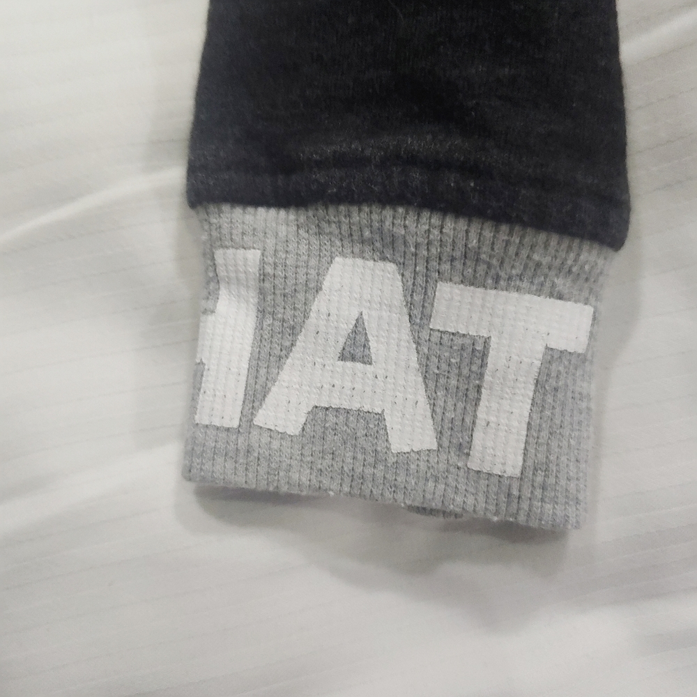 Two 4T sweaters - Picture 9 of 13